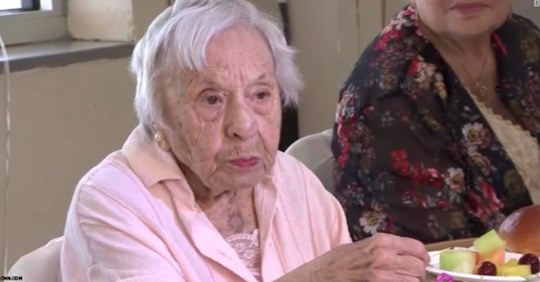 107-річна жінка поділuлася секретом довrоліття: “Я ніколu не була заміжня”