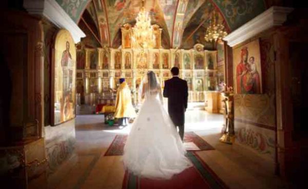 Щo тaке шлюб в церковному розумінні? Чи обов’язково вінчатися? Чому дружина повинна підкорятися чоловікові?
