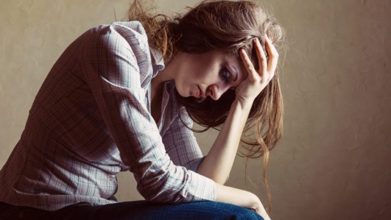 15 років чекала дружина чоловіка з заробітків, а шукати то потрібно було в сусідньому будинку