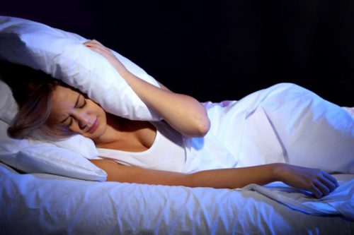 Погано спите? Корисні поради вам допоможуть