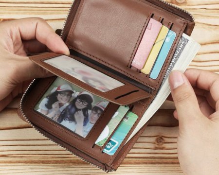 Ніколи не носіть фото рідних у своєму гаманці. Багато людей не знають про цю заборону