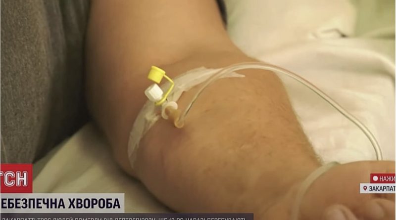 Смертельна хвороба на Закарпатті: троє людей померло, 12 — у лікарні