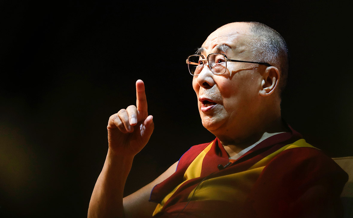 “Є лише два дні на рік, коли ви нічого не зможете зробити”: цитати Далай Лами про життя