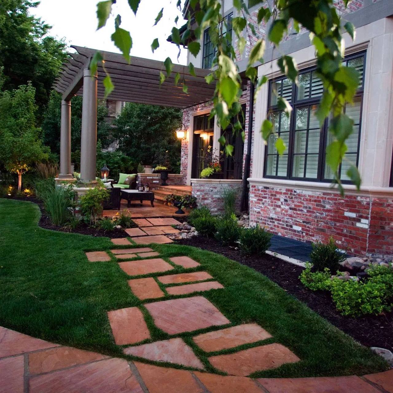 Але ти-то, Сергію, чому мені про це одразу, щойно сам дізнався, не повідомив? Що швидше на такий обман зреагувати, то більші шанси зменшити втрати