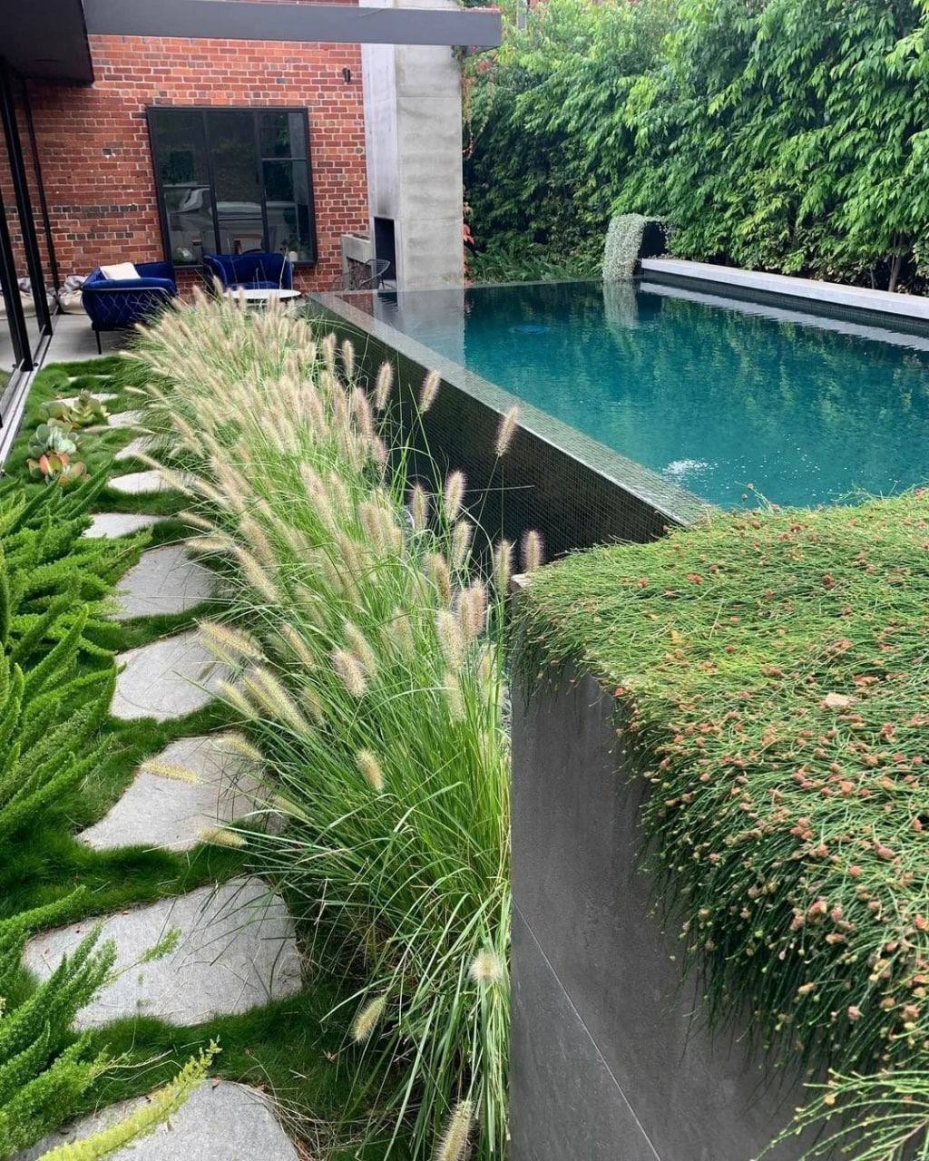 Не жіноча це справа