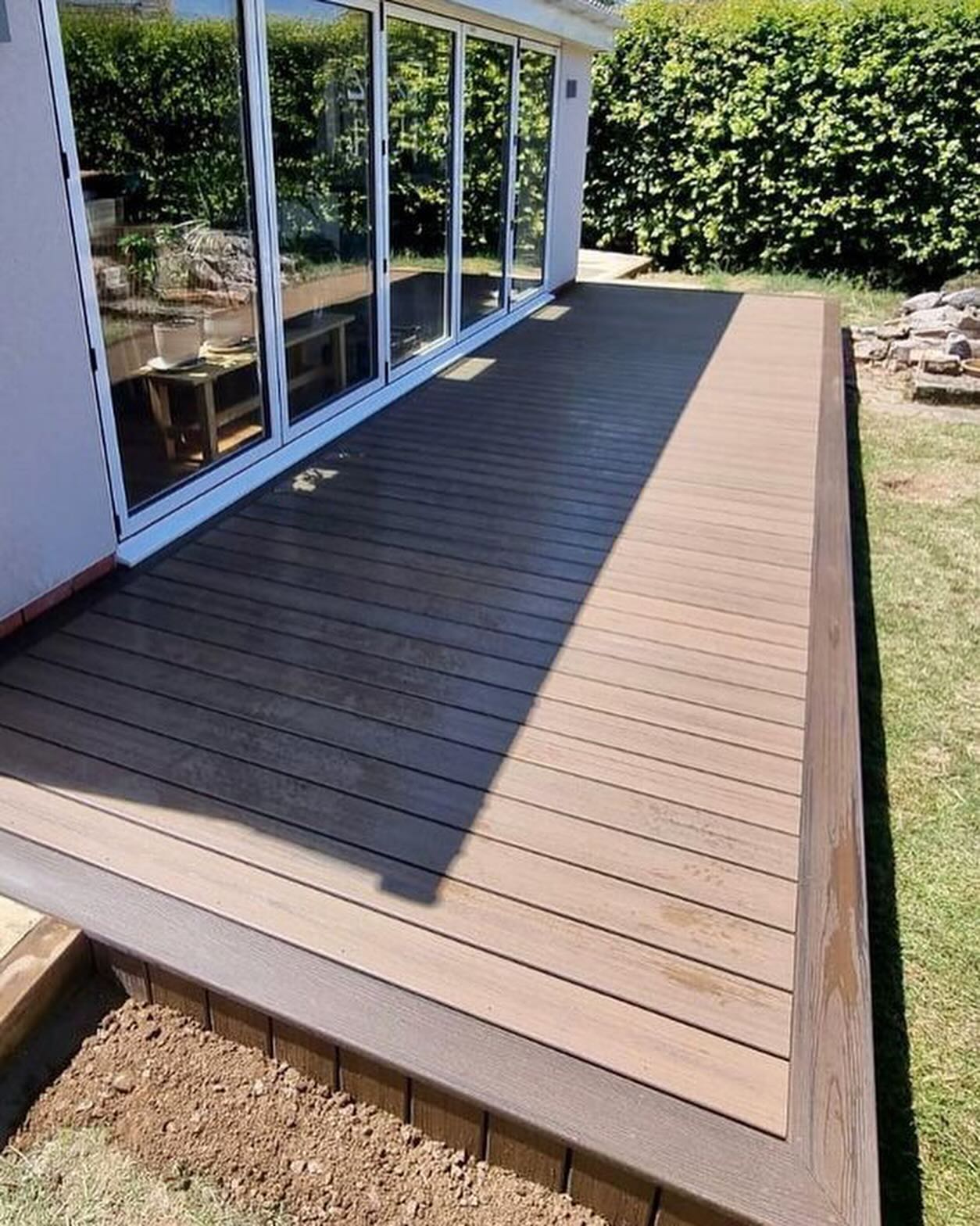 «Це вона, та сама»! — зрозумів він. Те, що тварина бігла за ним стільки кілометрів, здавалося неймовірним