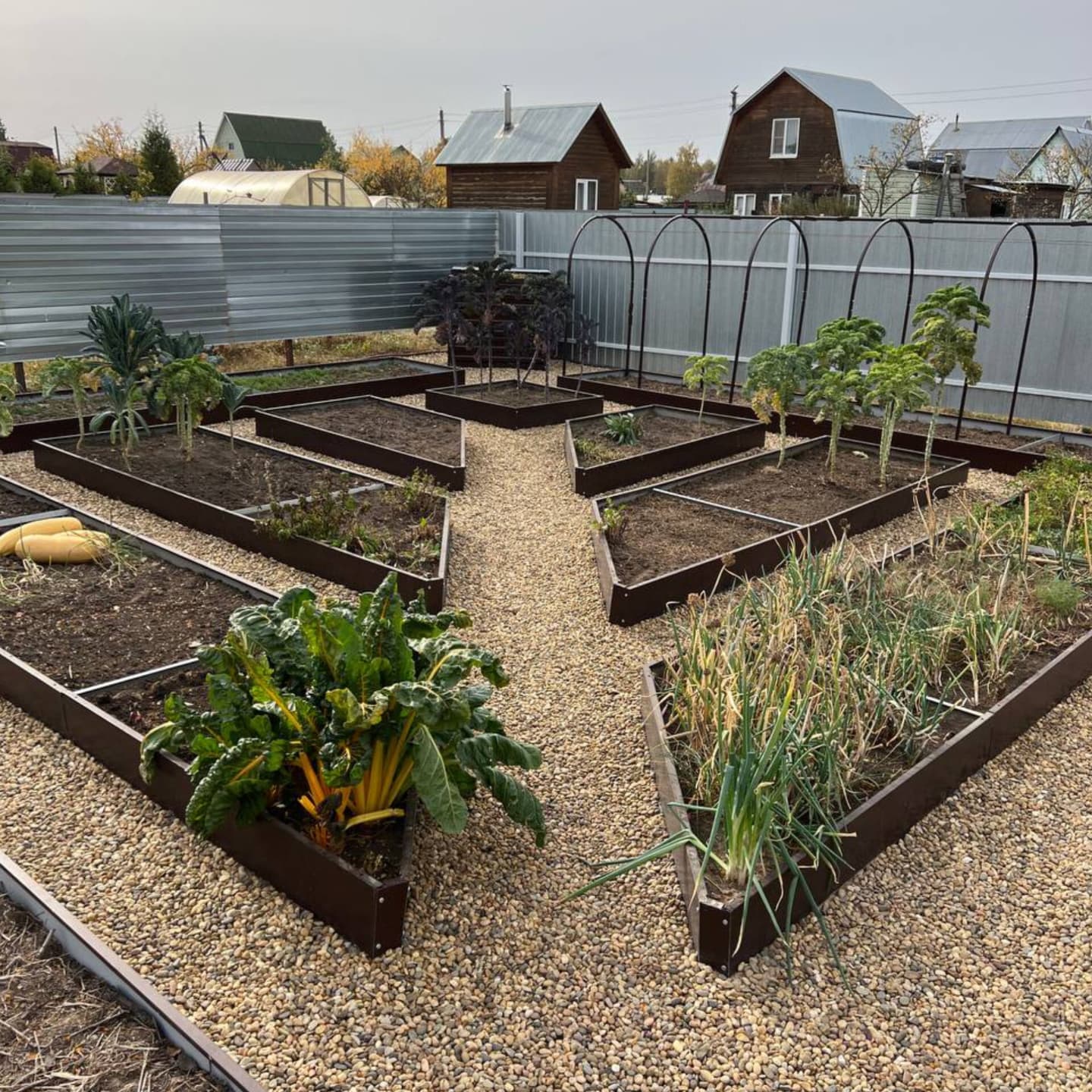 Ганнусю, я прожив сімдесят років і зрозумів одну річ: гроші мають дістатися тому, хто їх заслуговує. А заслуговує їх не той, хто вимагає, а той, хто ніколи не просив