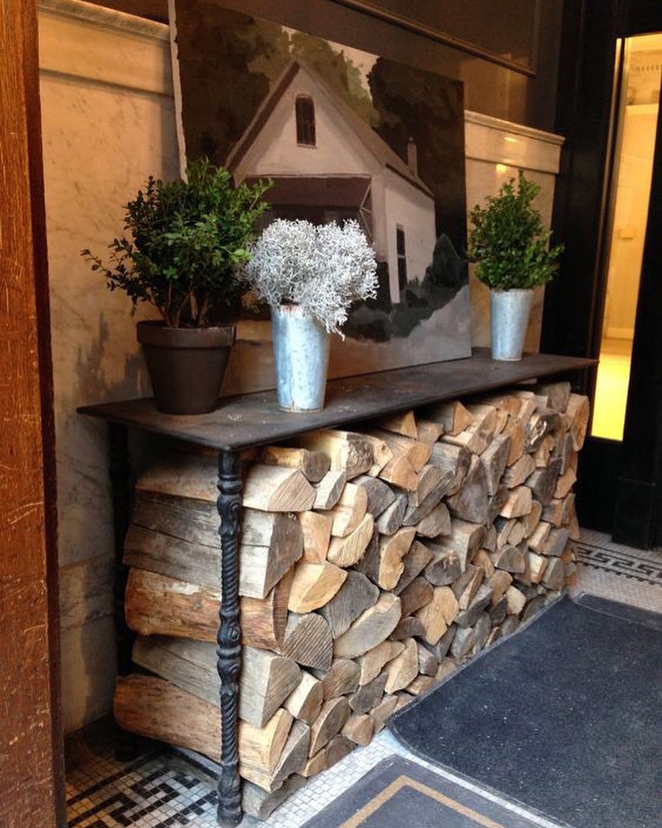 Третій день ходжу сама не своя. Перший день так і зовсім трясло від переживань і стресу