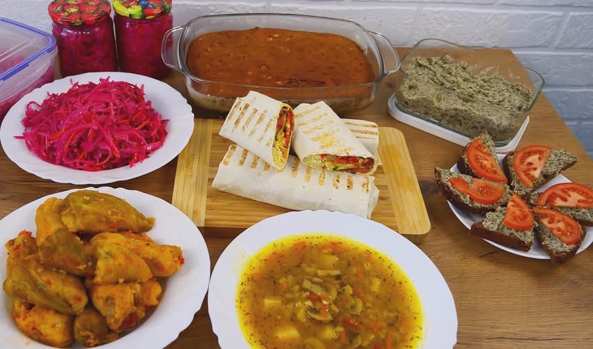 Поведінка свекрухи дуже обурює. Невже так важко поважати вибір інших? Знала б який то гріх, може б так не робила!