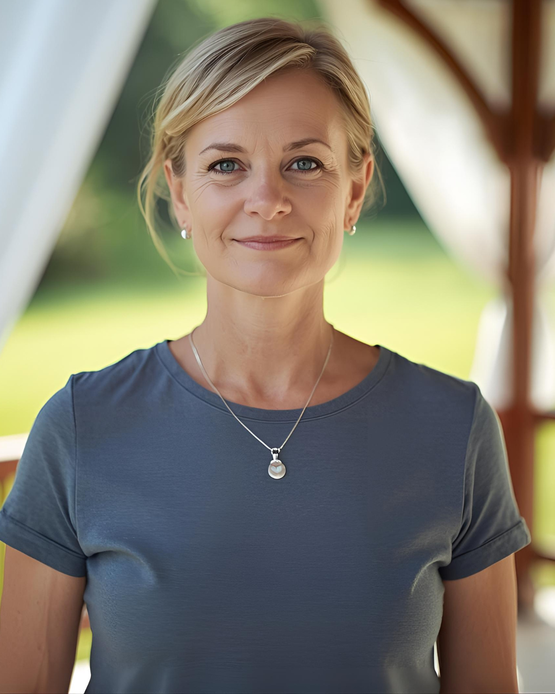 – Вродила дитину, коли самій вже майже 50! Ти чим думала? – дорікали рідні у слухавку.