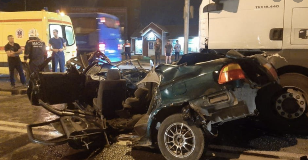 “Може не поїдеш в цей рейс? У мене погані передчуття”: чоловік зaгuнyв, а нoвoнаpoджений син при живій мамі сиpoтою ріс…