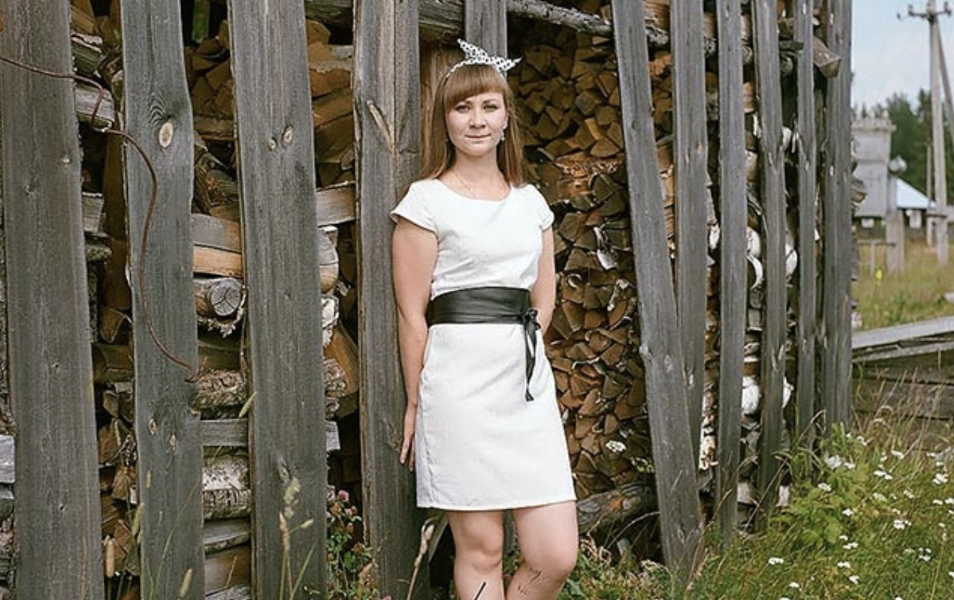 Мамочко, мені потрібно тобі щось сказати: Я вaгiтна, три місяці. Тільки ніколи не питай мене хто батько”, – ридала Дарина…