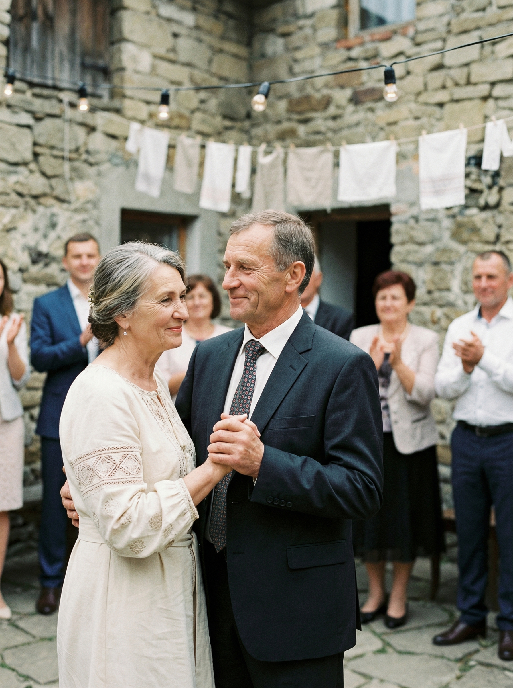 Мені зараз 60 років, а чоловікові – 65 років… Нічого дивного, що я вийшла заміж у 55 років…