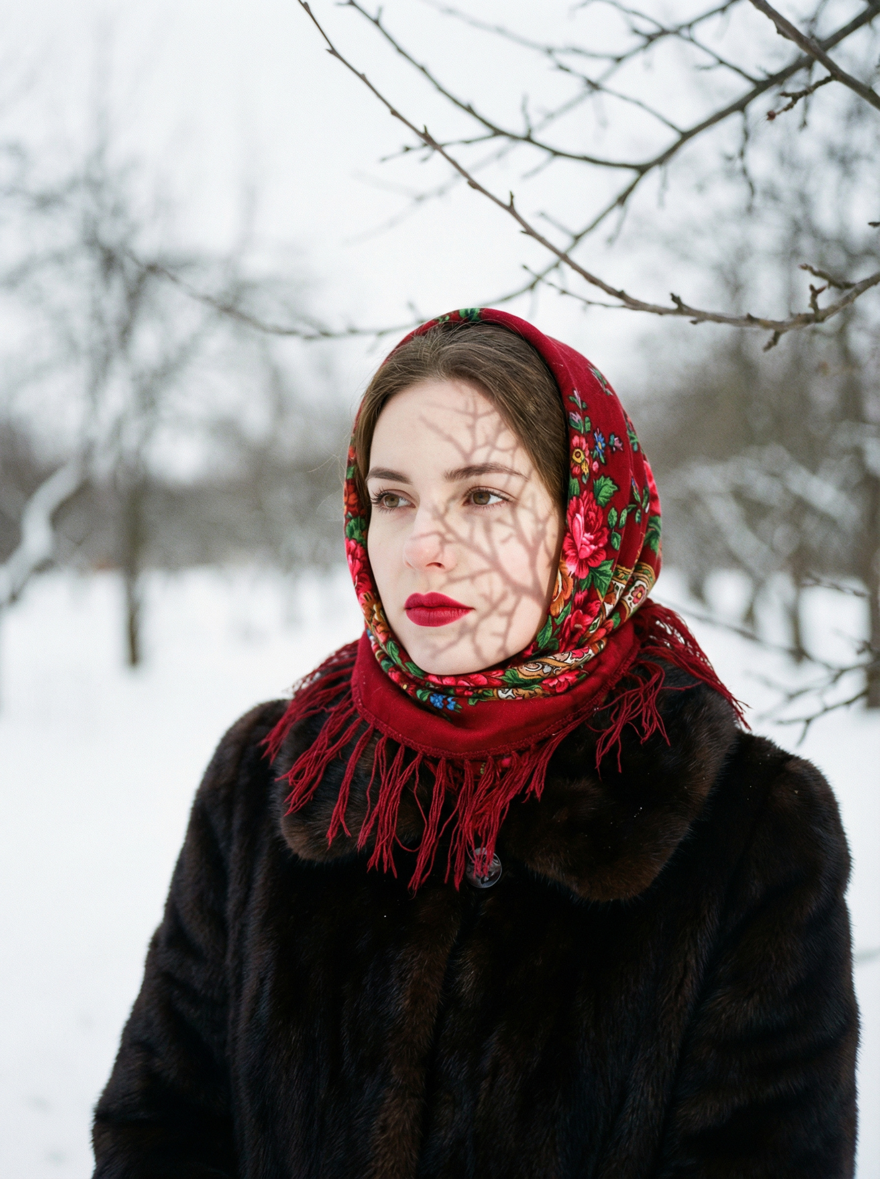 – Ви продаєте квартиру? Але ж ми у ній живемо, – спохмурніла невістка