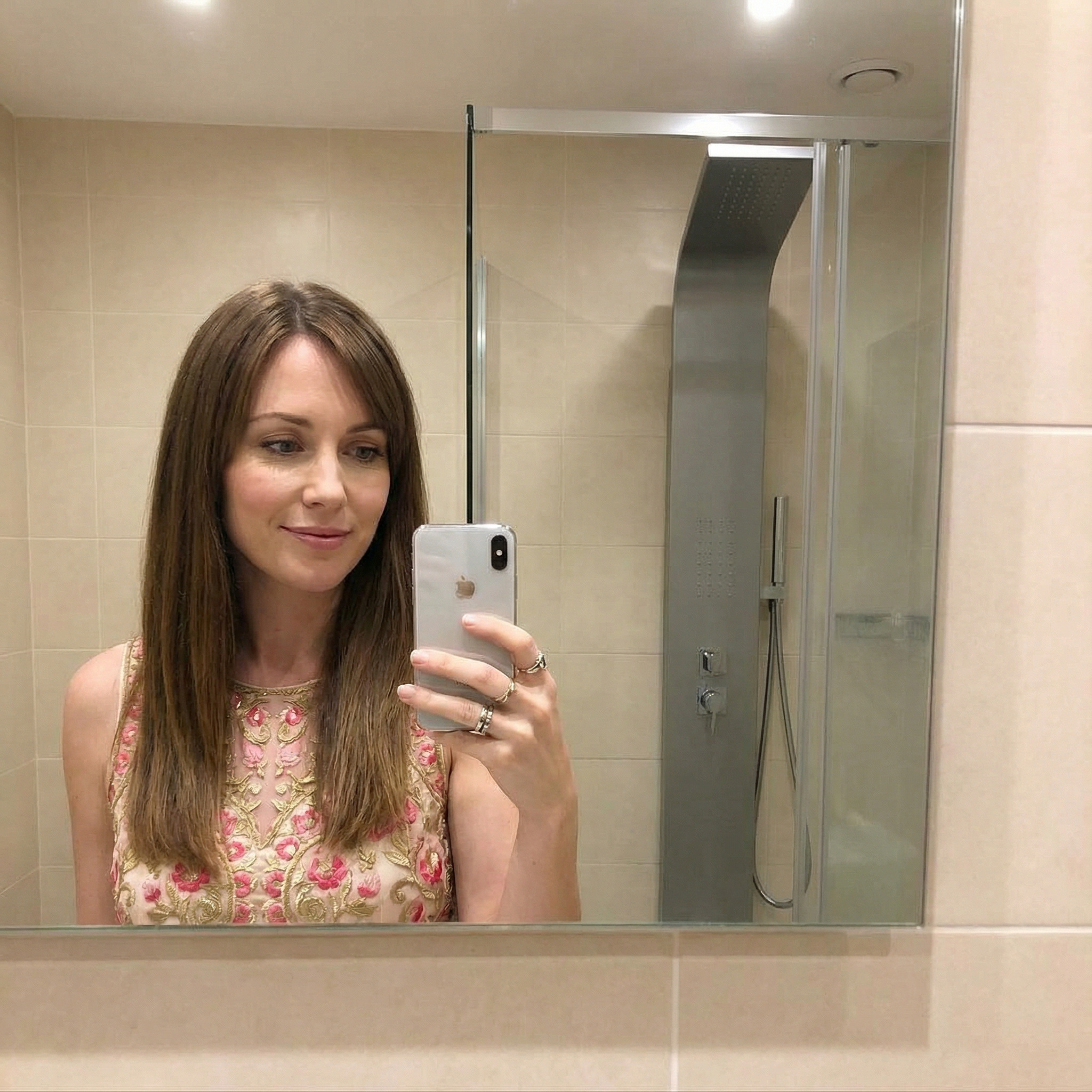 Я дізналася, що Олег мені зраджує, і вирішила закрутити роман з чоловіком суперниці. Як вам така помста?